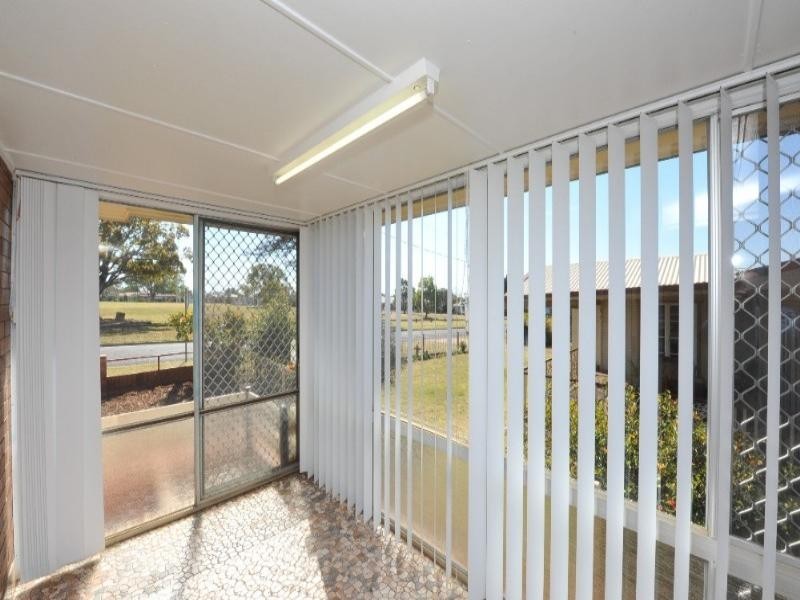 10 Allison Street, Harristown QLD 4350