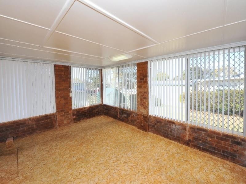 10 Allison Street, Harristown QLD 4350