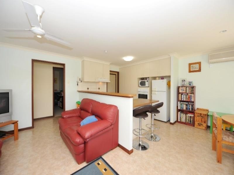 10 Lachlan Court, Westbrook QLD 4350