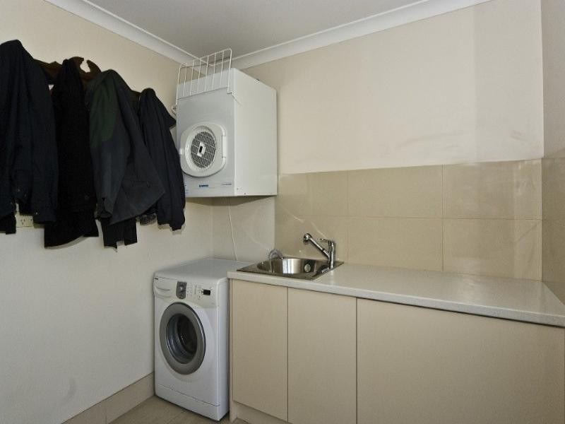 4 Sylvia Court, Vale View QLD 4352