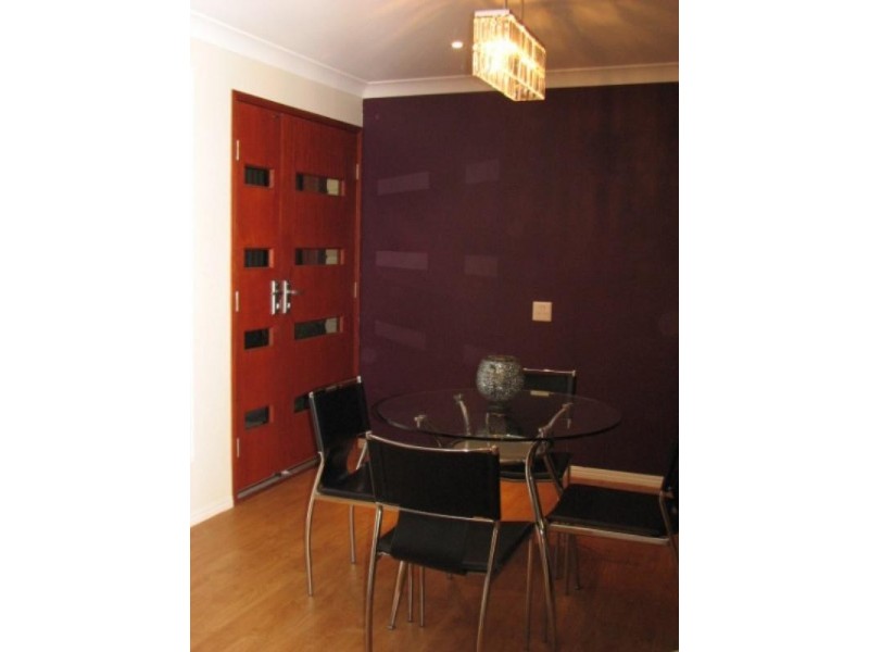 2/132 Taylor Street, Newtown QLD 4350
