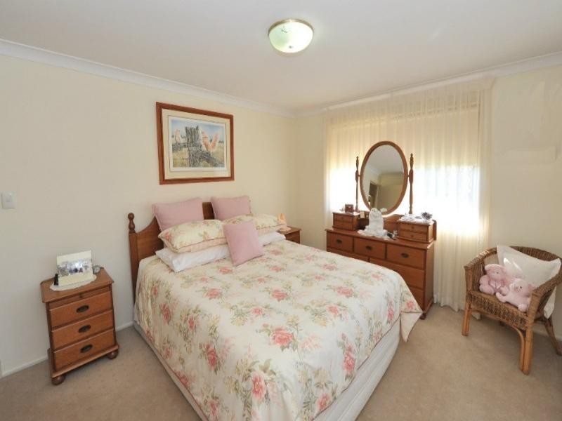 16 Jason Street, Wilsonton QLD 4350