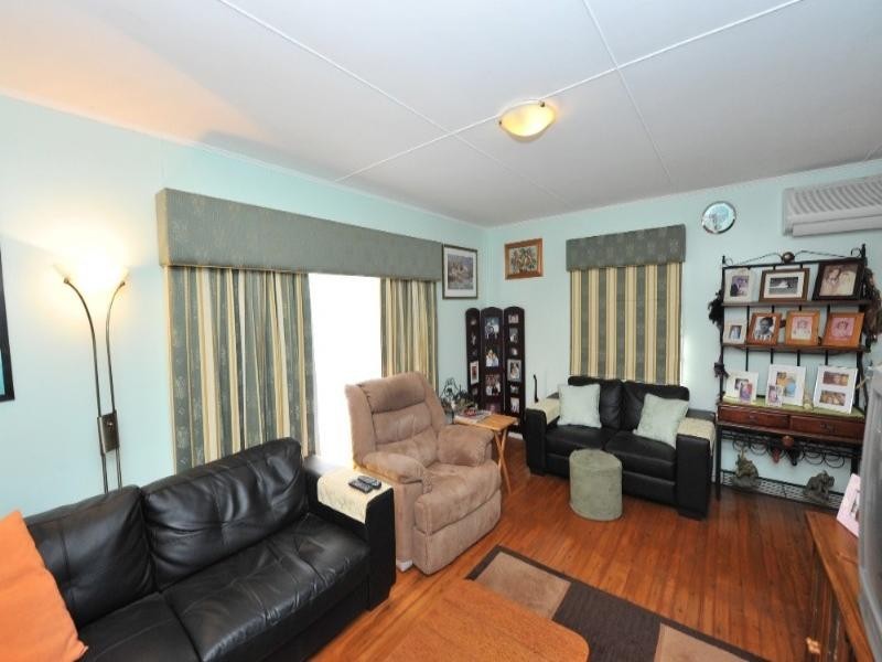 18 Waverley Street, North Toowoomba QLD 4350