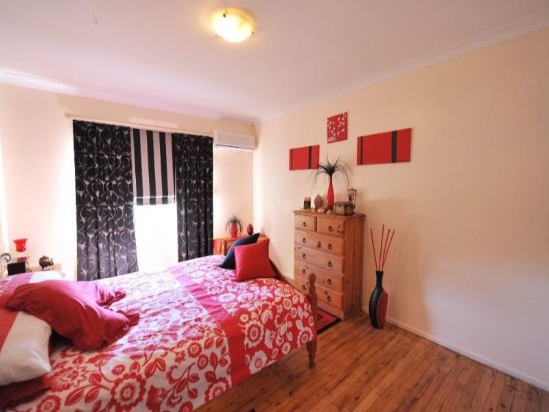 18 Waverley Street, North Toowoomba QLD 4350