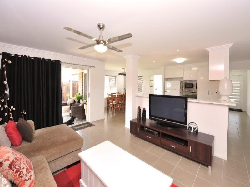 8 Grundy Street, Westbrook QLD 4350