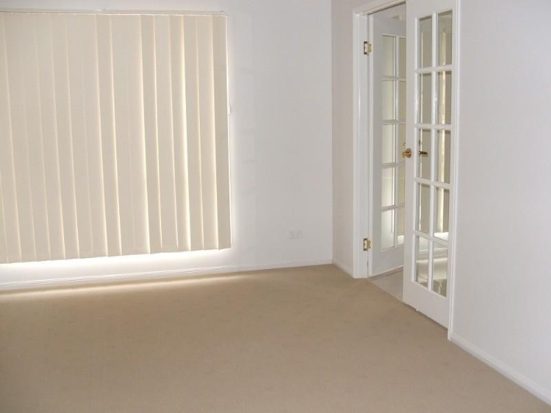 36 Willowburn Drive, Rockville QLD 4350