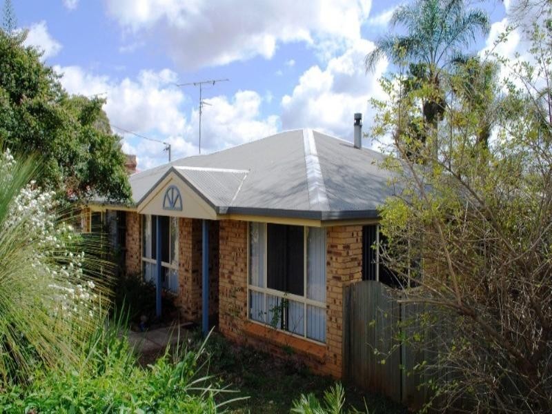 207 Stenner Street, Centenary Heights QLD 4350