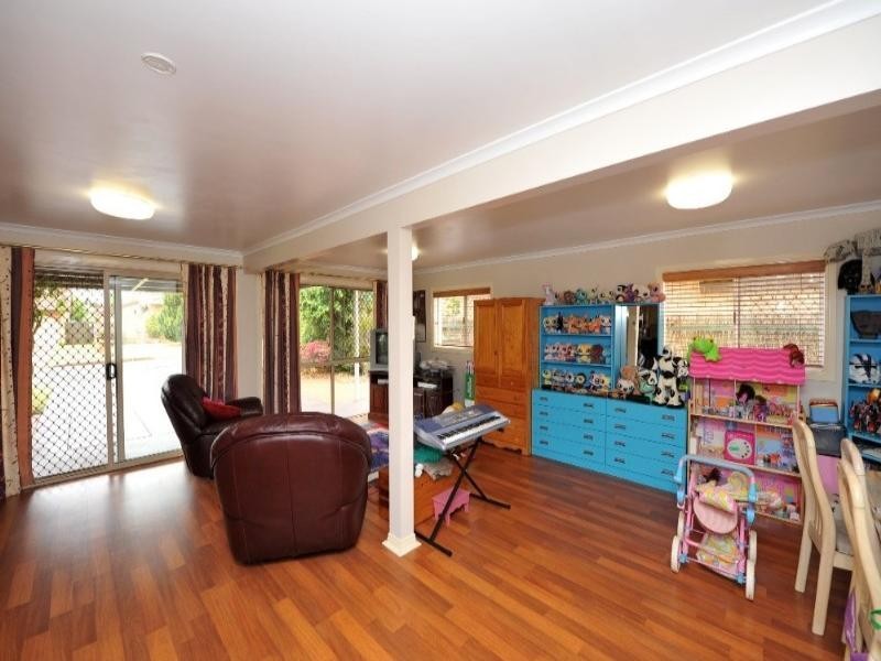 5 Dumba Street, Harristown QLD 4350