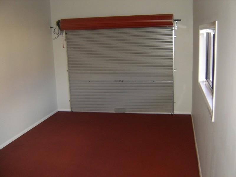 42 Hogg Street, Rockville QLD 4350