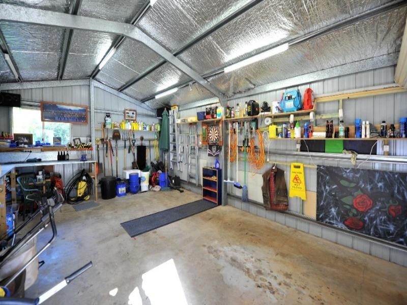 14 Banksdale Drive, Middle Ridge QLD 4350