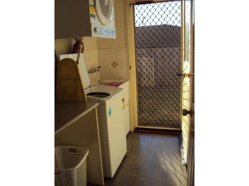 1/22a Spencer Street, Harristown QLD 4350