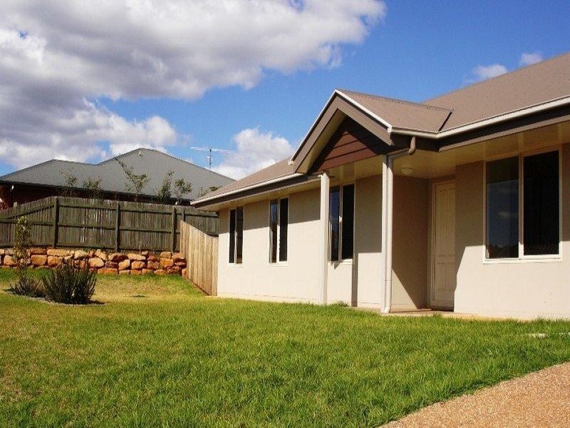 3 Kingfisher Drive, Highfields QLD 4352