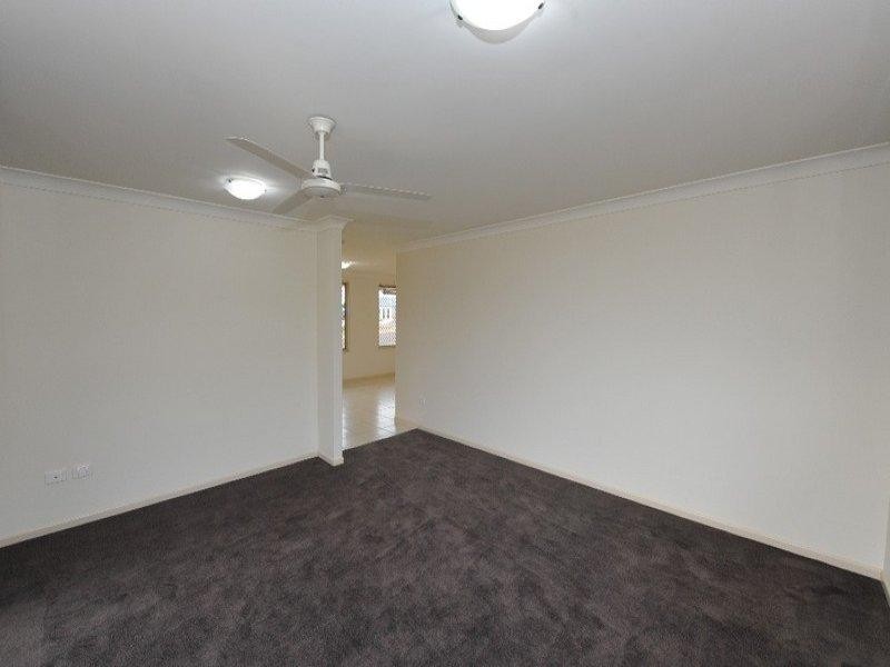 3 Kingfisher Drive, Highfields QLD 4352