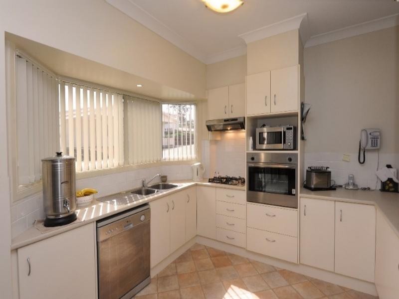 220/530 Bridge Street, Wilsonton QLD 4350