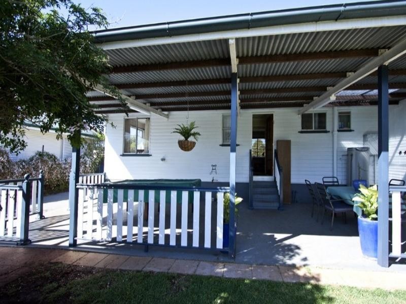 53 Cortess Street, Harristown QLD 4350