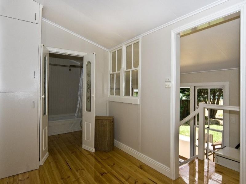 9 Raff Street, North Toowoomba QLD 4350