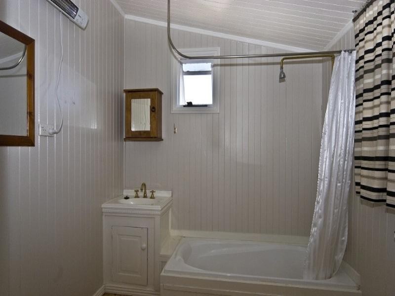 9 Raff Street, North Toowoomba QLD 4350