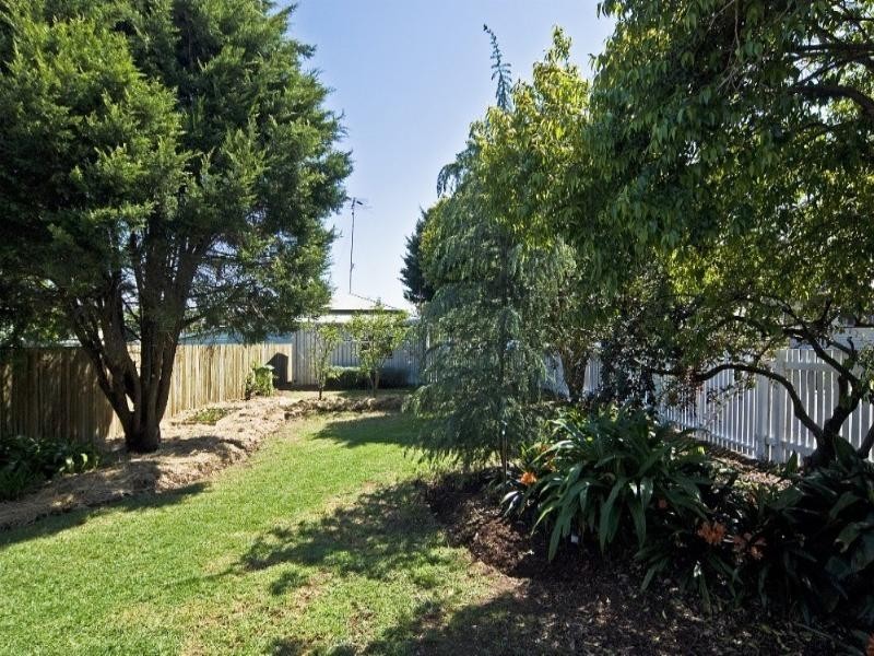9 Raff Street, North Toowoomba QLD 4350