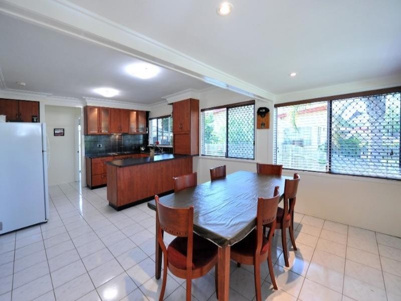 3 Hursley Road, Newtown QLD 4350