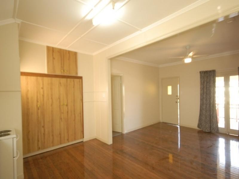 43 Helen Street, Harristown QLD 4350