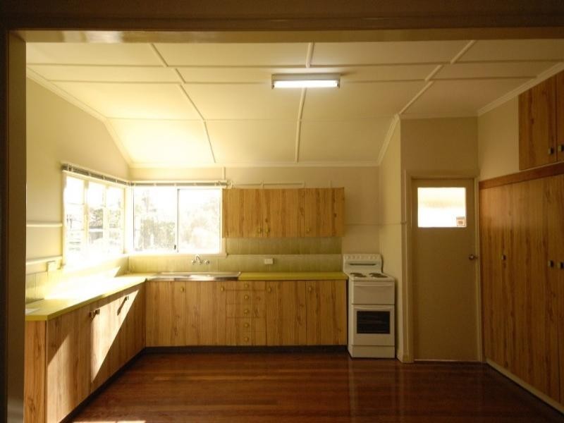 43 Helen Street, Harristown QLD 4350