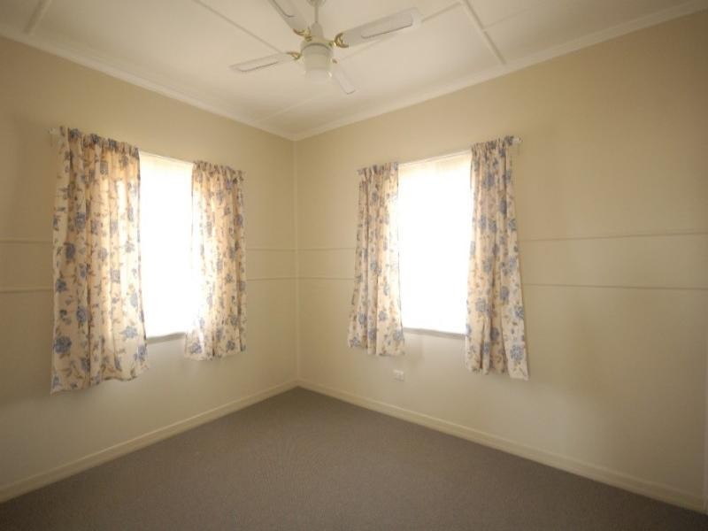 43 Helen Street, Harristown QLD 4350