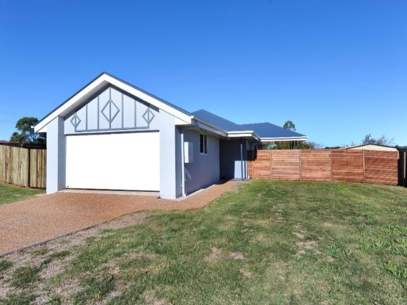 13 Krefter Crescent, Highfields QLD 4352
