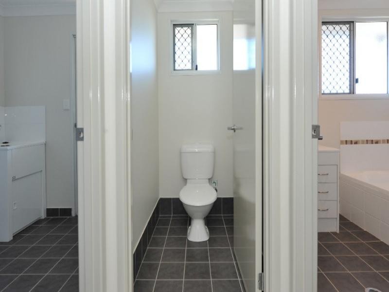 13 Krefter Crescent, Highfields QLD 4352