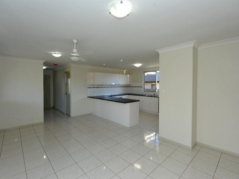13 Krefter Crescent, Highfields QLD 4352