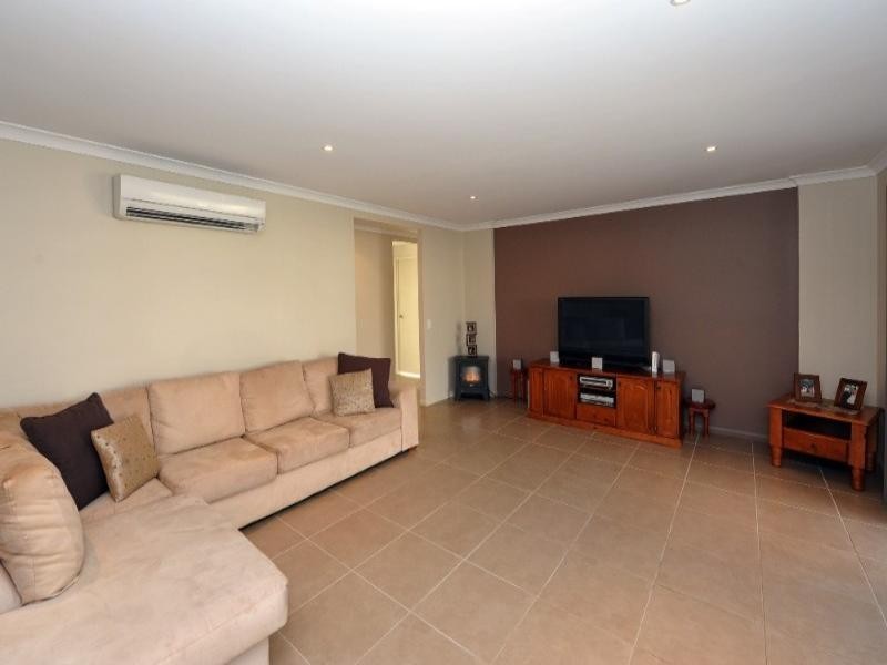 31 Bellara Drive, Glenvale QLD 4350