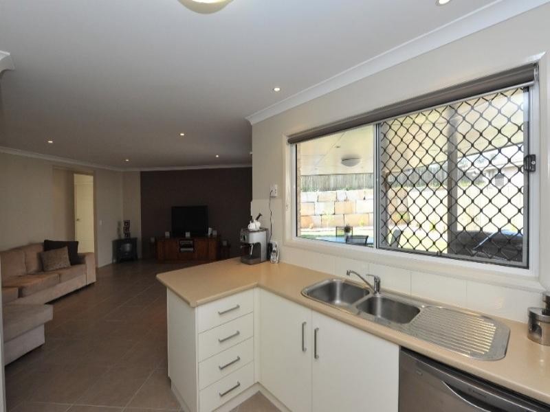 31 Bellara Drive, Glenvale QLD 4350