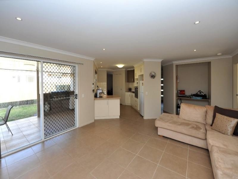 31 Bellara Drive, Glenvale QLD 4350