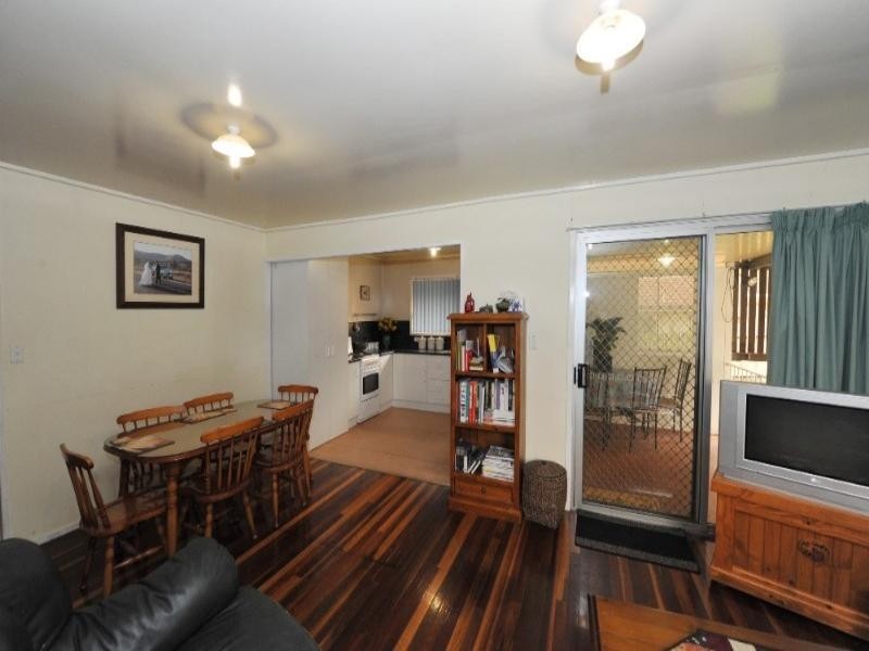 11 Mooney Street, Harlaxton QLD 4350
