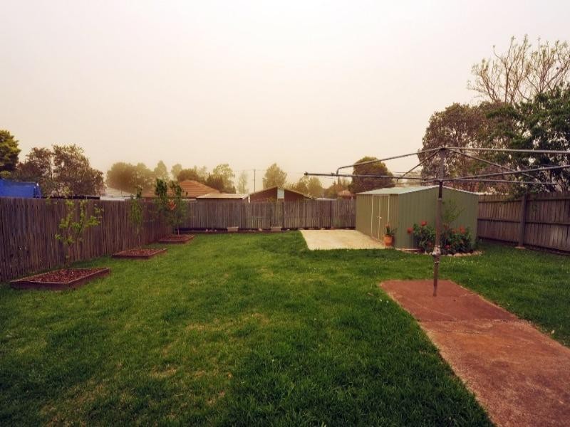 11 Mooney Street, Harlaxton QLD 4350