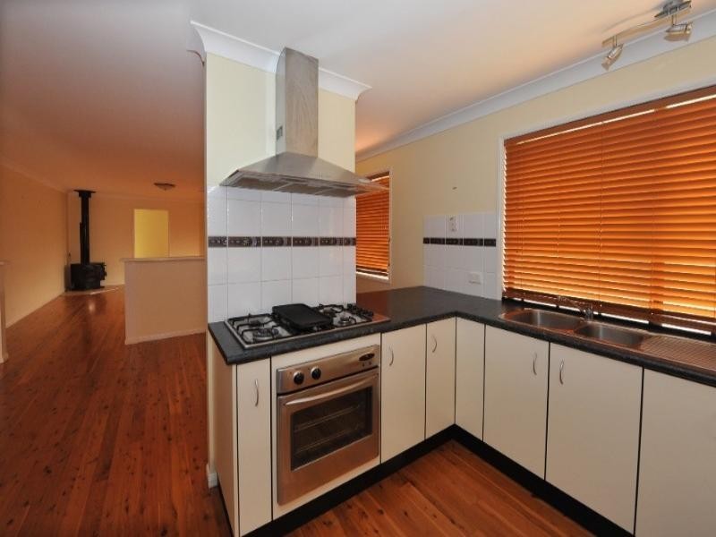 9 Conquest Court, Wilsonton QLD 4350