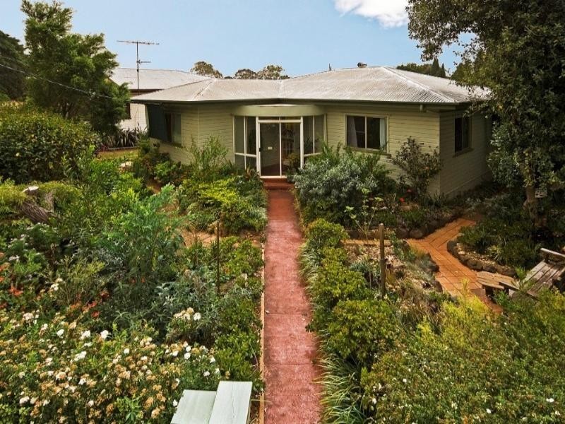 46 Holberton Street, Rockville QLD 4350