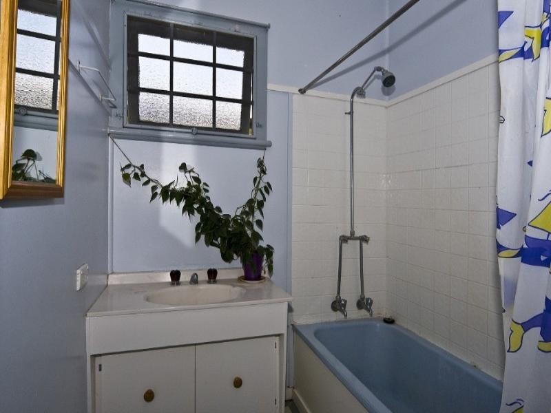 46 Holberton Street, Rockville QLD 4350