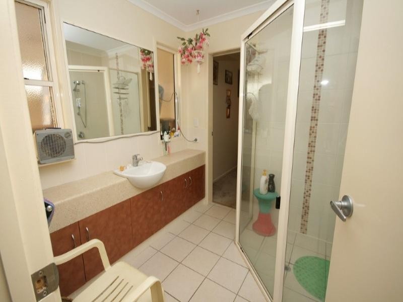 4/303 Spring Street, Kearneys Spring QLD 4350