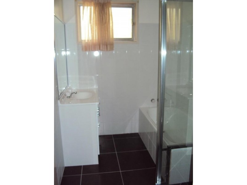 434 Hume Street, Middle Ridge QLD 4350