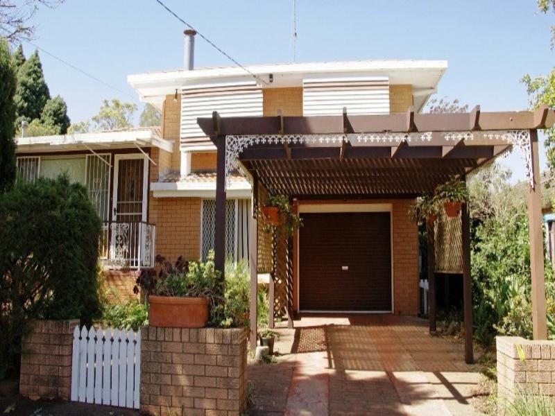 16 Heathwood Street, Rangeville QLD 4350