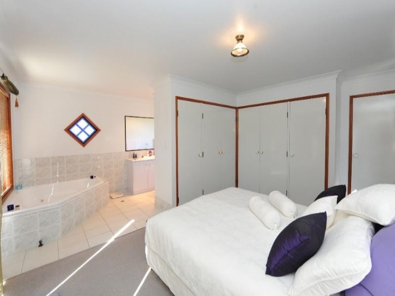 27 Gowrie-Birnam Road, Gowrie Junction QLD 4352