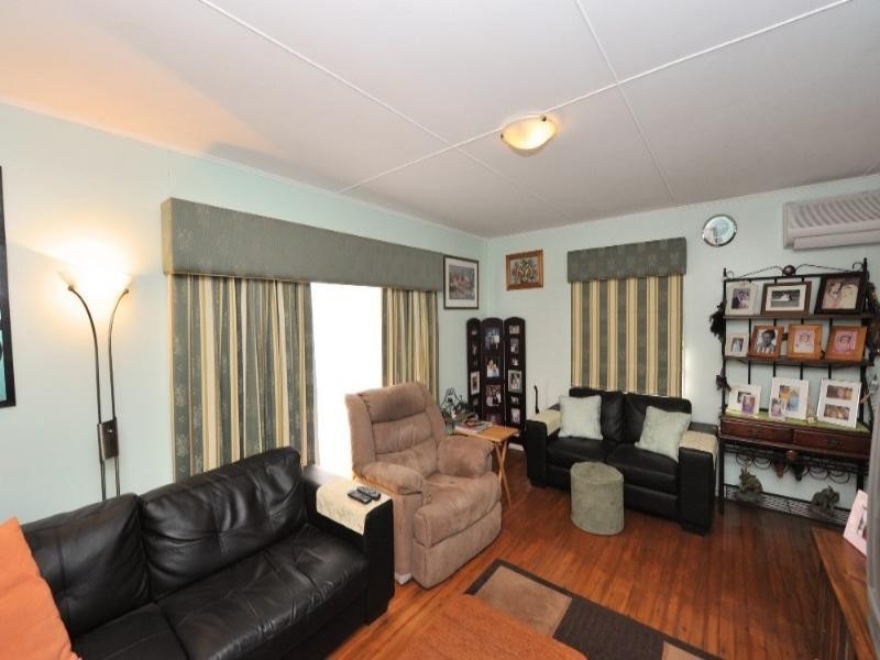 18 Waverley Street, North Toowoomba QLD 4350