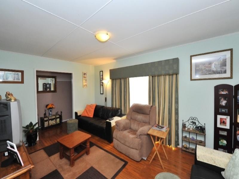 18 Waverley Street, North Toowoomba QLD 4350