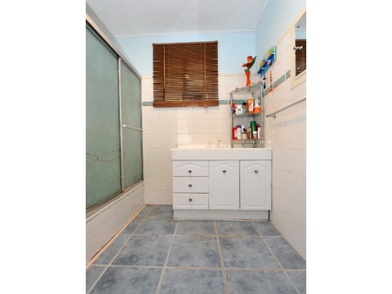 18 Waverley Street, North Toowoomba QLD 4350