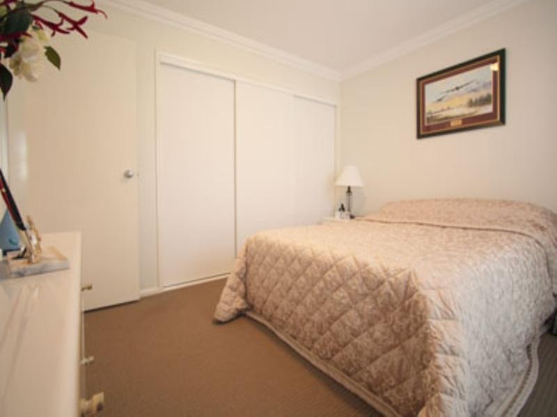 2/2a Empress Street, Centenary Heights QLD 4350