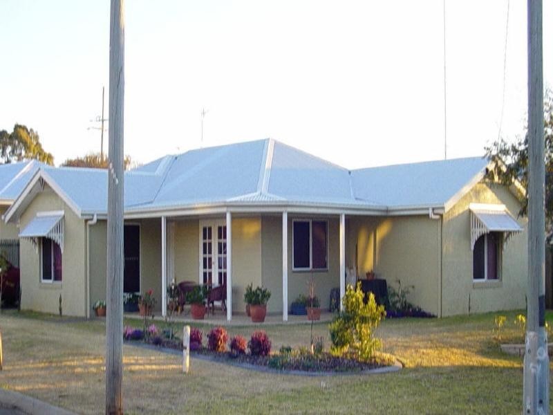 1/2 Beirne Street, South Toowoomba QLD 4350