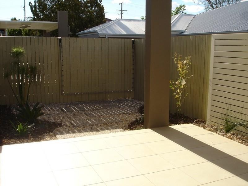 2/245a Mackenzie Street, Toowoomba QLD 4350