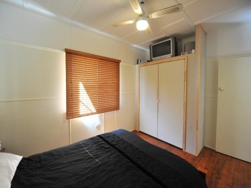 16 Weetwood Street, Newtown QLD 4350