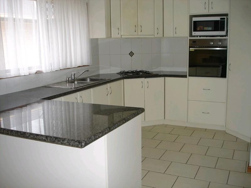 1/207 Nelson Street, Kearneys Spring QLD 4350