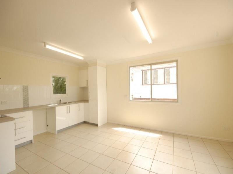 10 Seaton Street, South Toowoomba QLD 4350